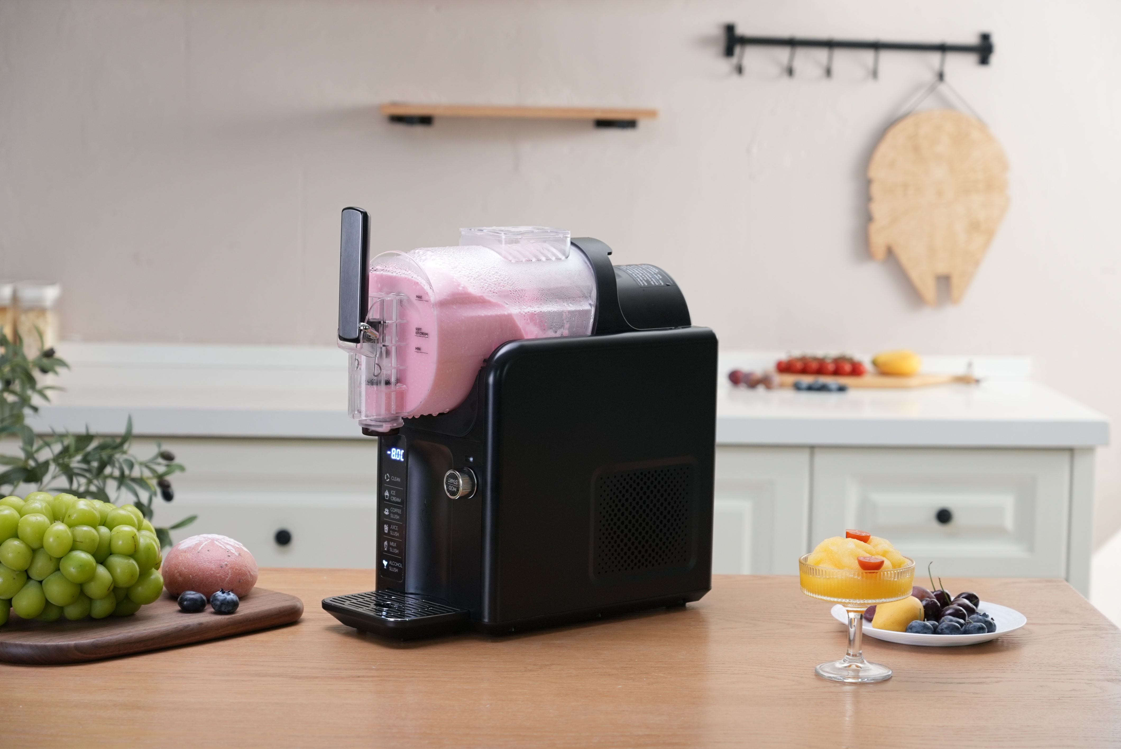 Household Milk Shake Slush Machine 2.4L Slushie Machine
