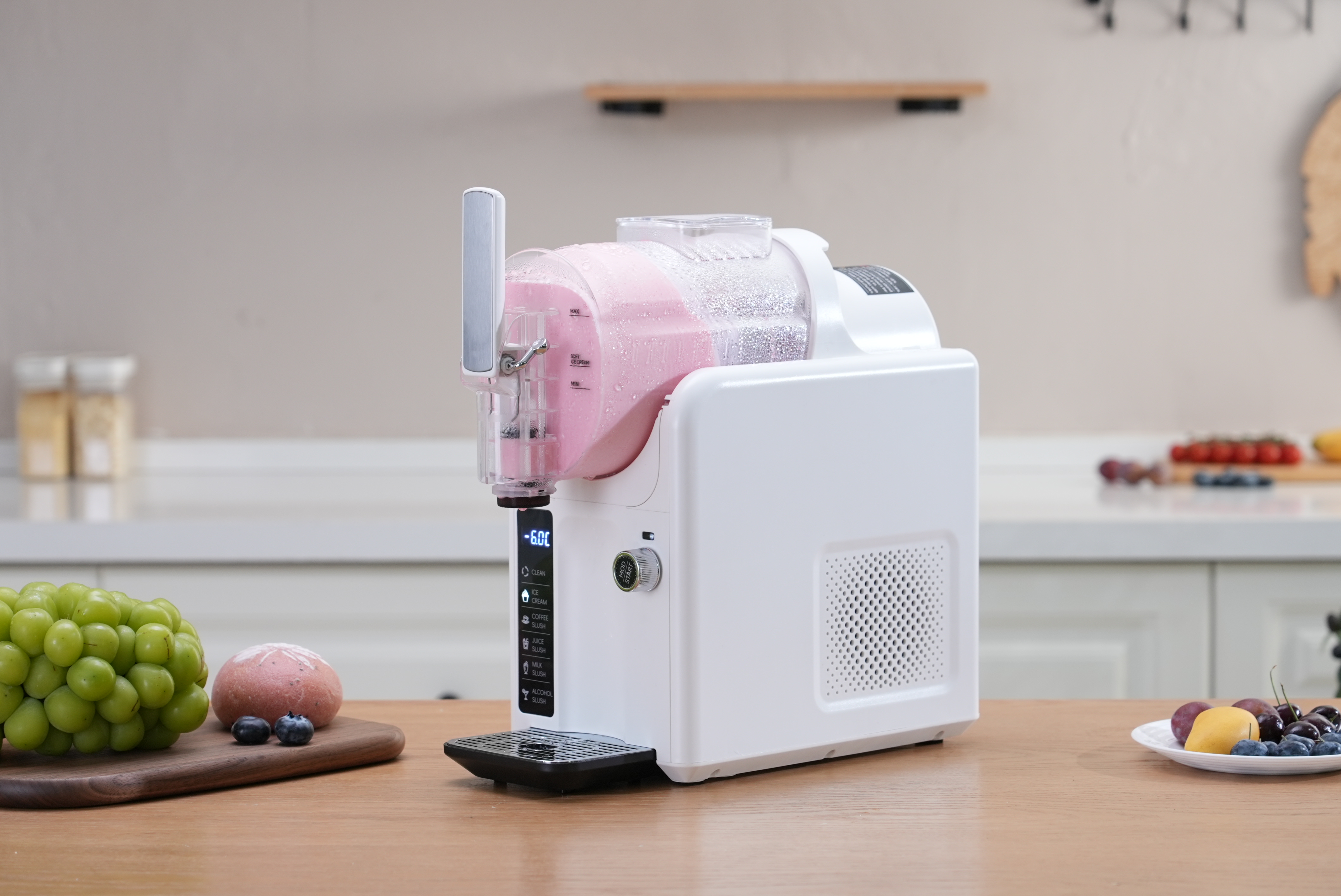 Household Milk Shake Slush Machine 2.4L Slushie Machine