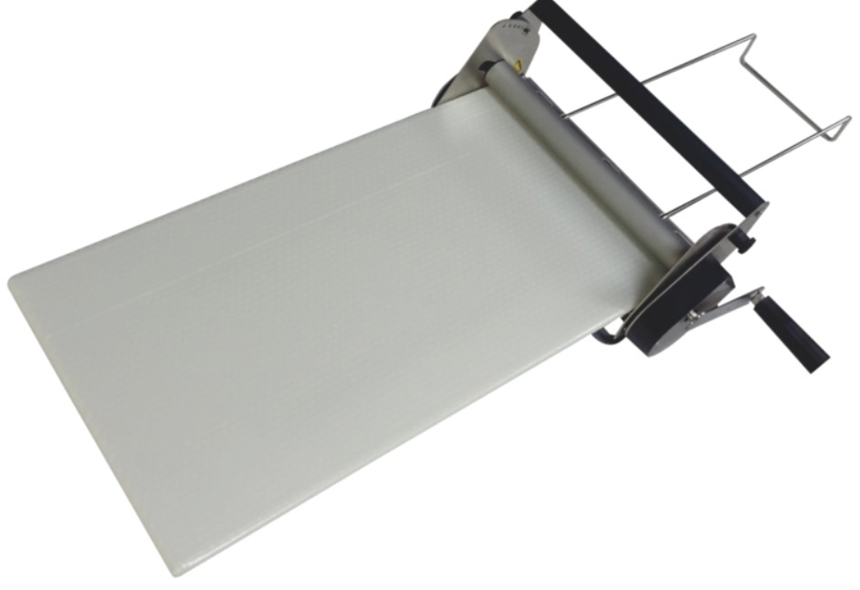 DS-23 Manual Bread Dough Sheeter Roller Machine Compact Pastry Dough Sheeter for Bakery Kitchen Use